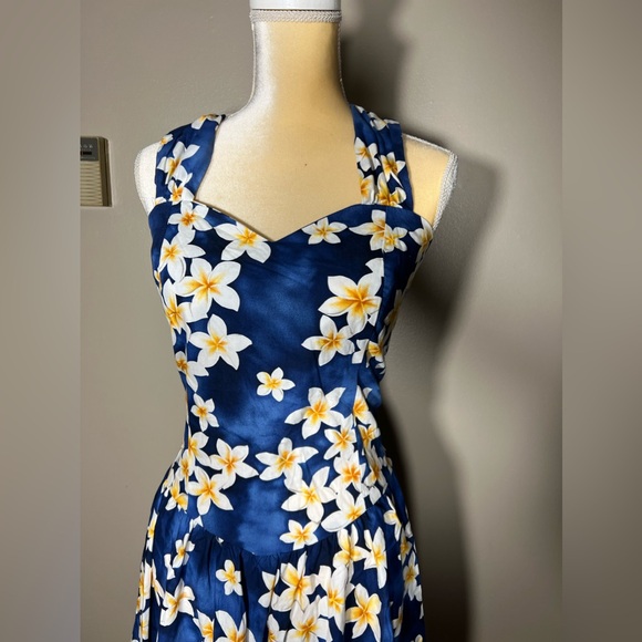 ❌SOLD❌Aloha Moi Hawaiian Dress Size XXL Floral Pattern Blue White Plumeria - Picture 2 of 12